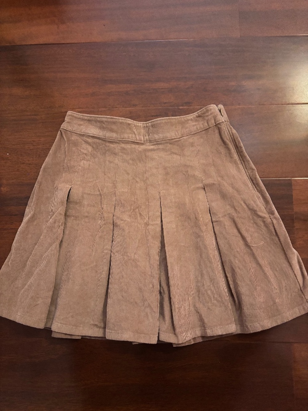 NWT Hollister Beige Corduroy Pleated Mini Skirt Women's XS Preppy